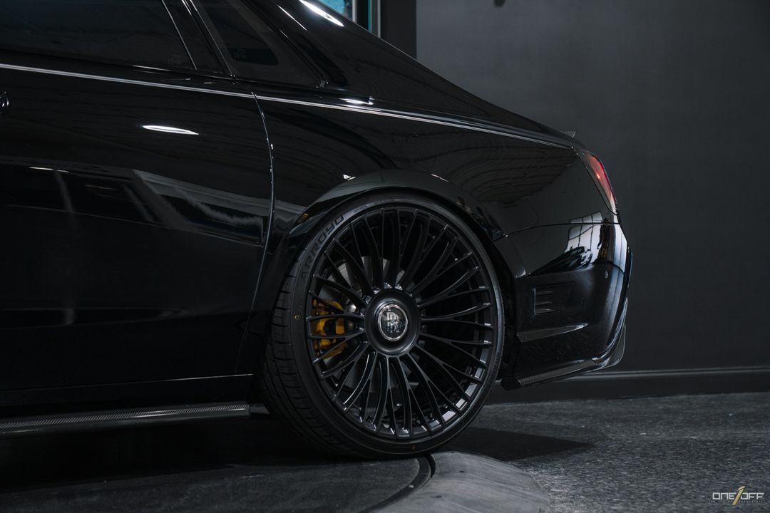 2022 Rolls-Royce Black Badge Ghost