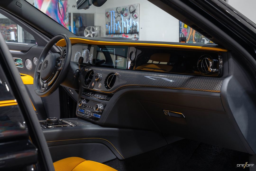 2022 Rolls-Royce Black Badge Ghost