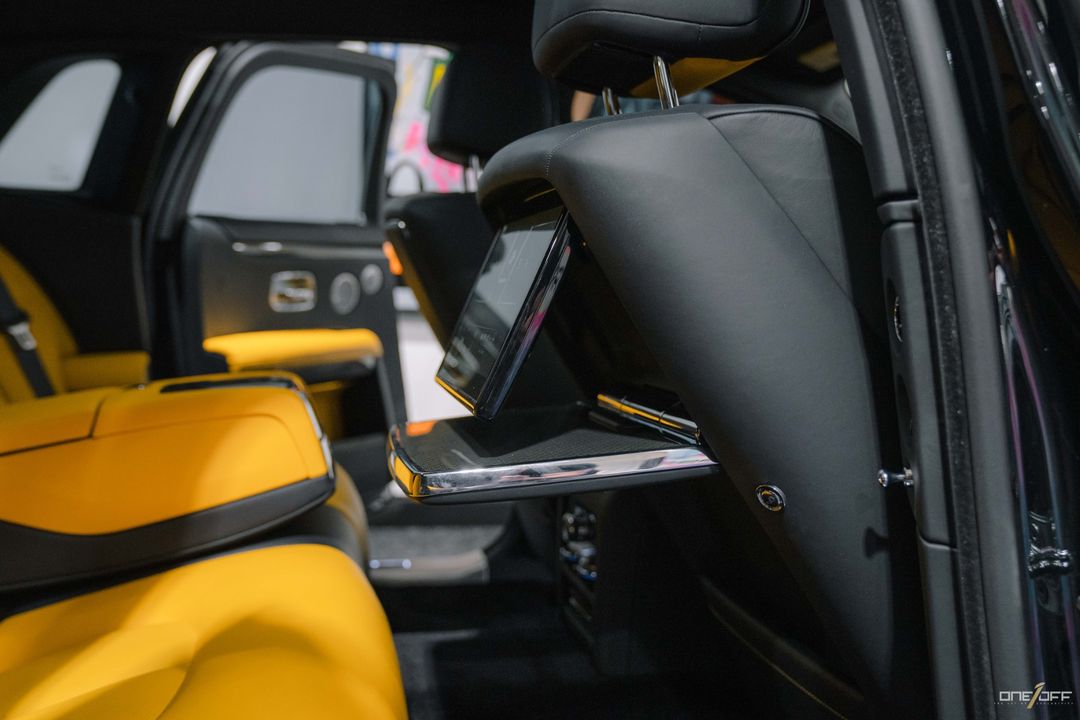 2022 Rolls-Royce Black Badge Ghost