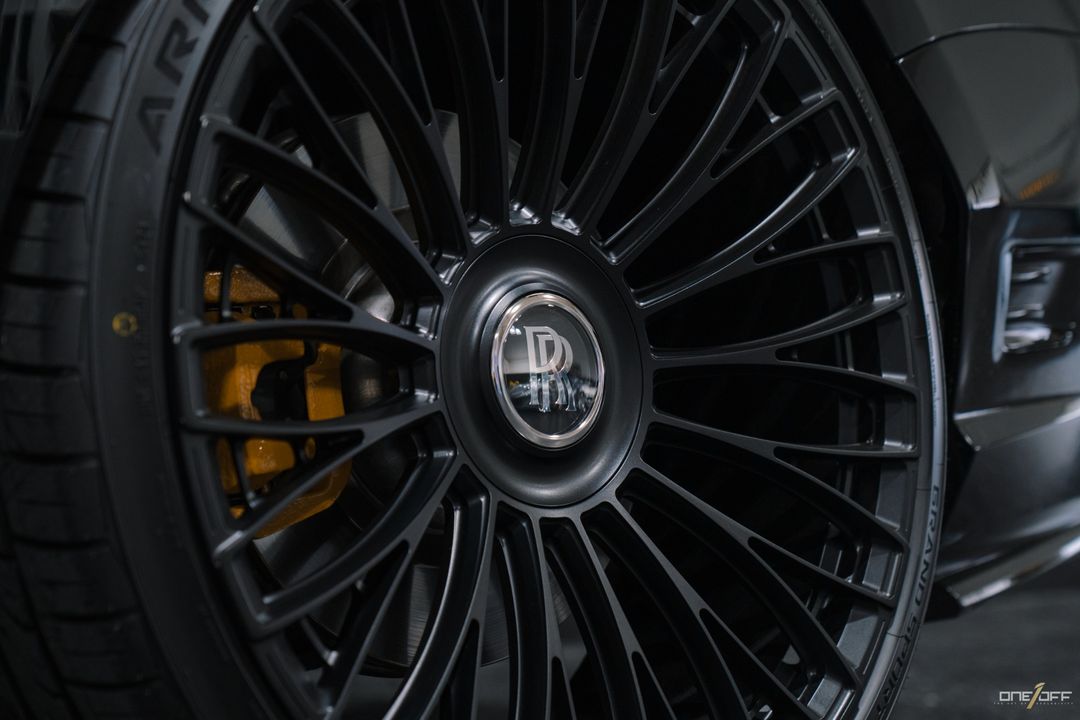 2022 Rolls-Royce Black Badge Ghost