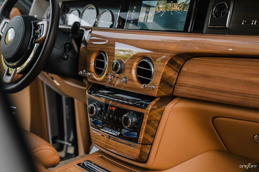 2019 Rolls-Royce Phantom