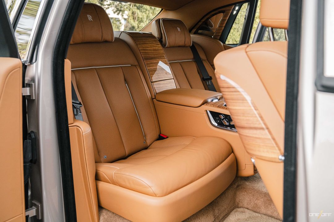 2019 Rolls-Royce Phantom