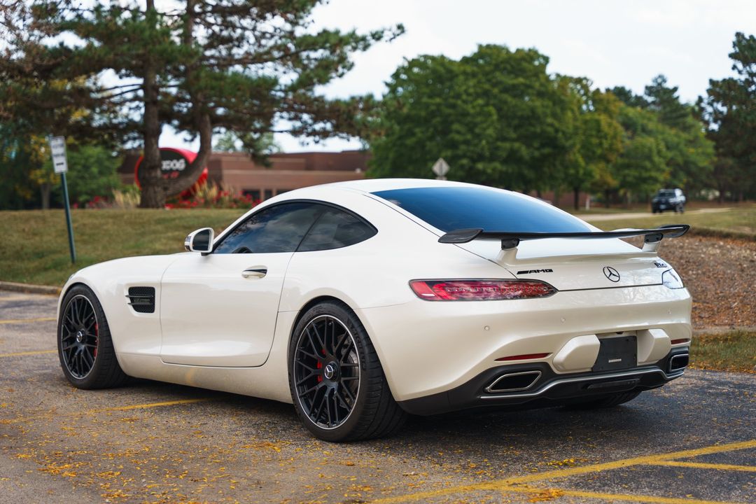 2016 Mercedes-Benz AMG GT