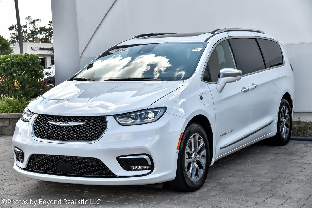 2024 Chrysler Pacifica