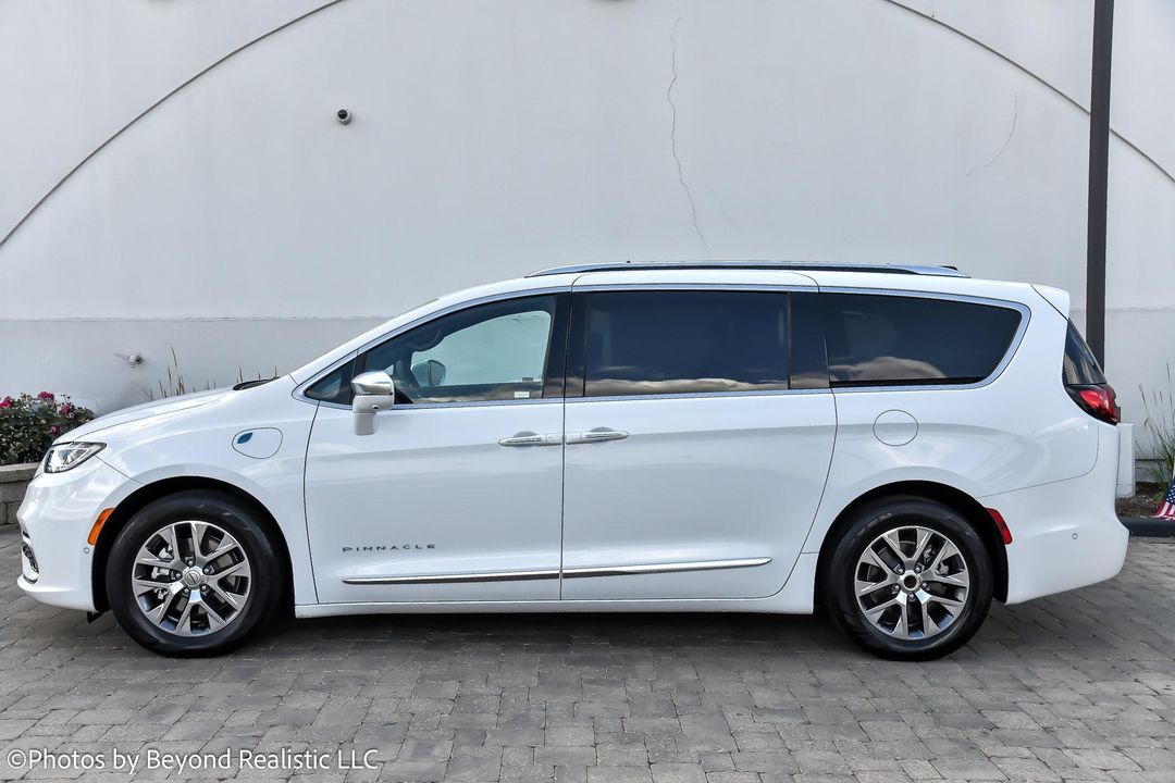 2024 Chrysler Pacifica