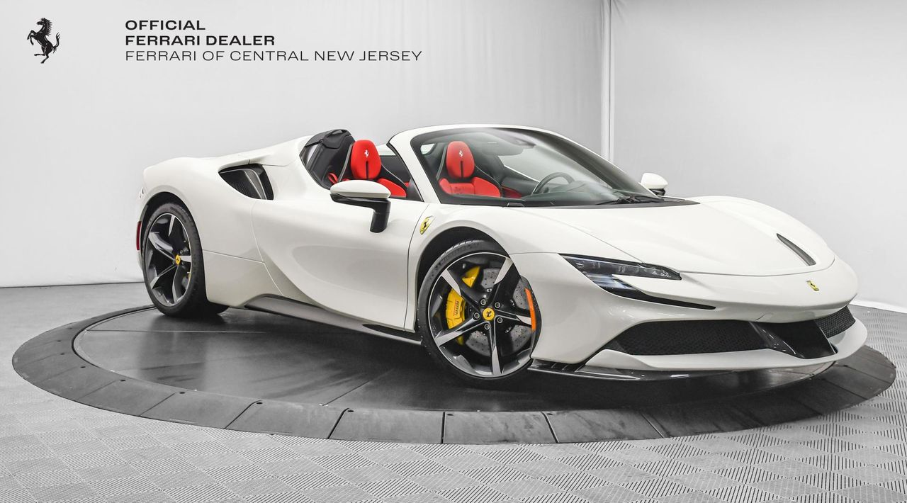 2022 Ferrari SF90 Spider