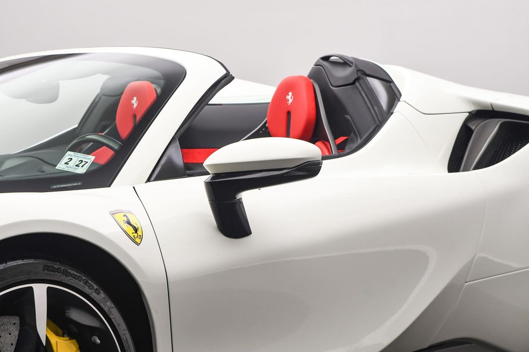 2022 Ferrari SF90 Spider