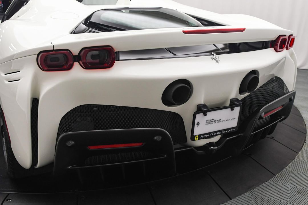 2022 Ferrari SF90 Spider