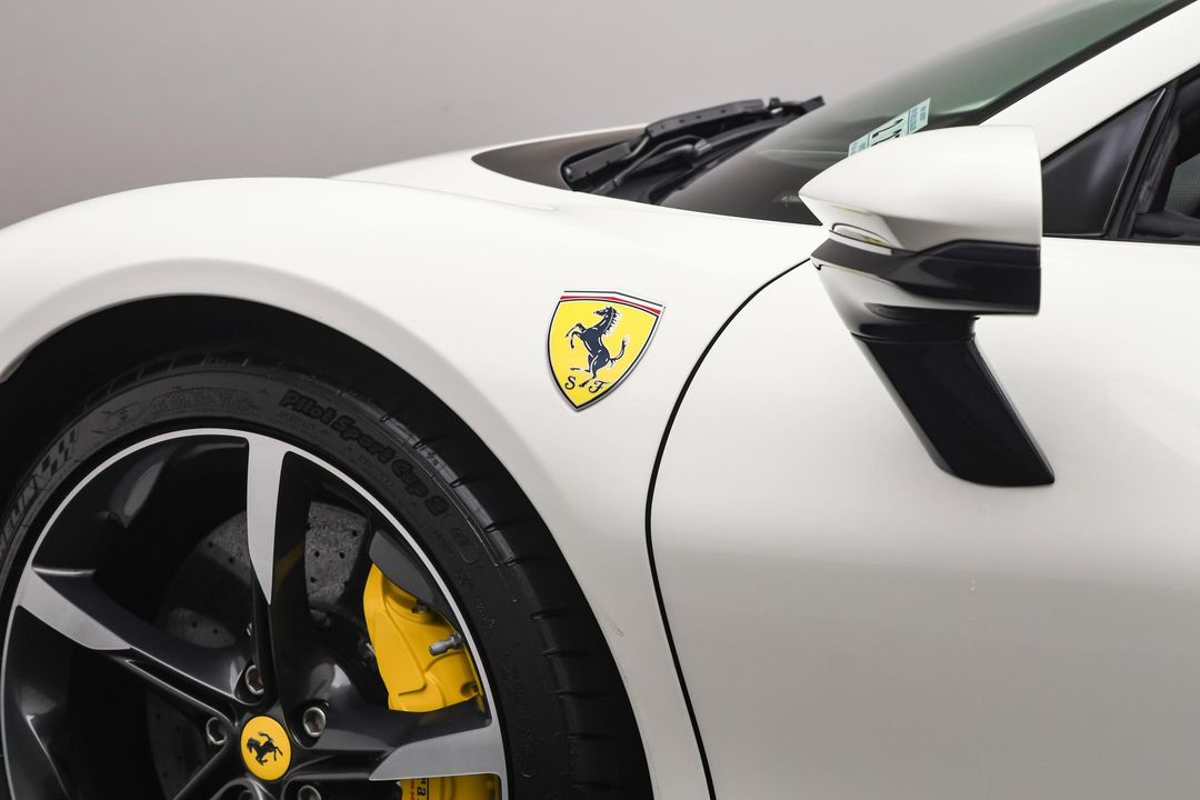 2022 Ferrari SF90 Spider