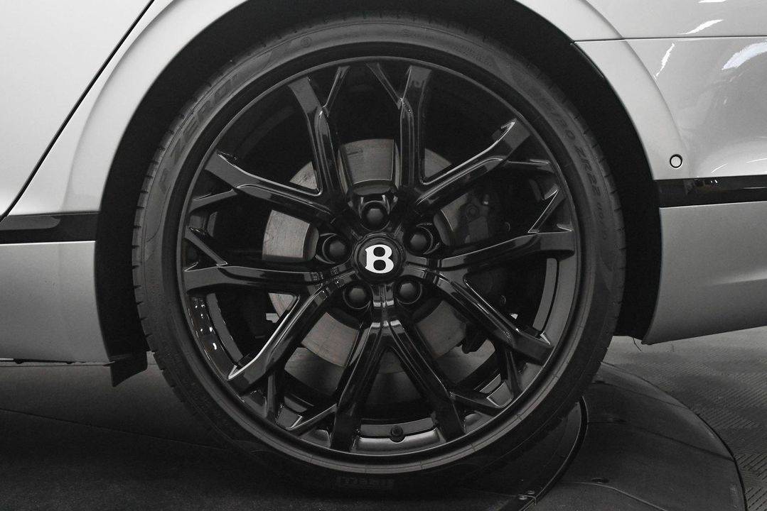 2023 Bentley Flying Spur