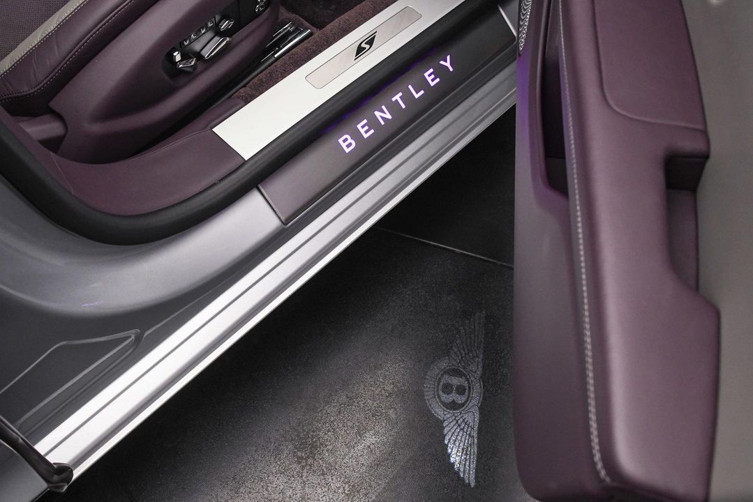 2023 Bentley Flying Spur