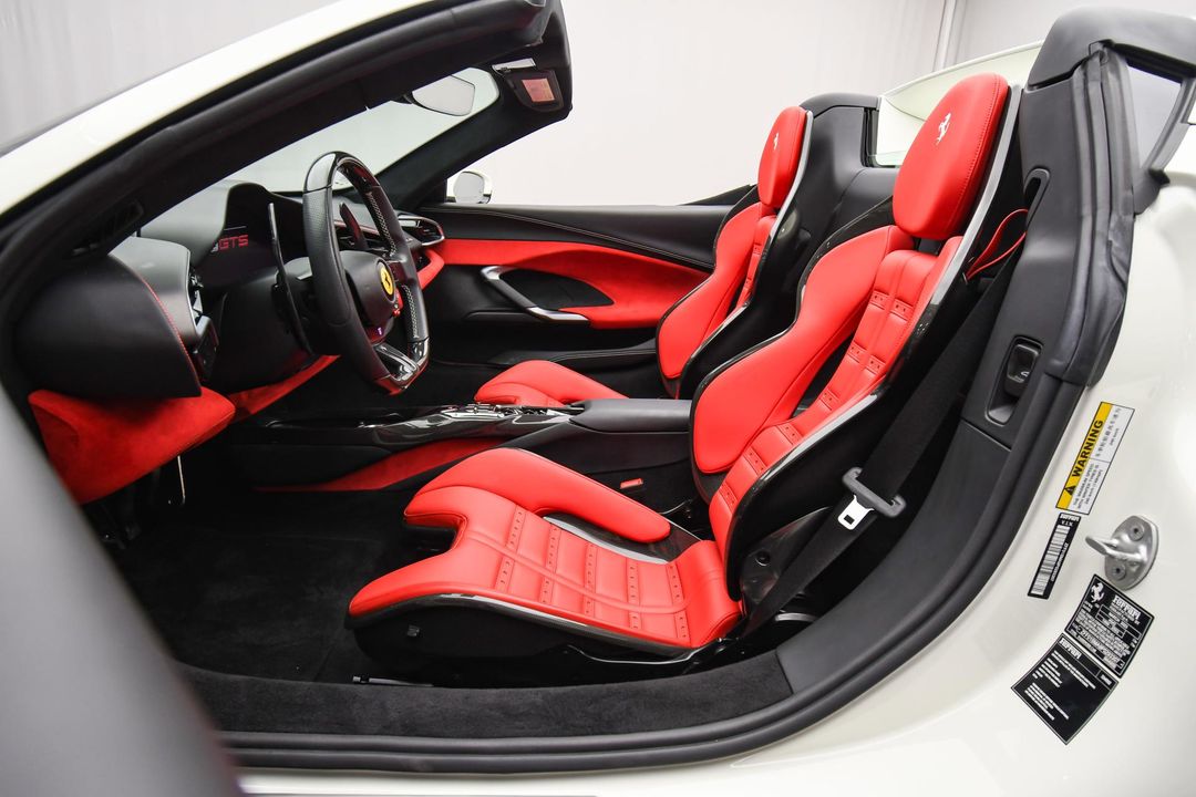 2023 Ferrari 296 GTS