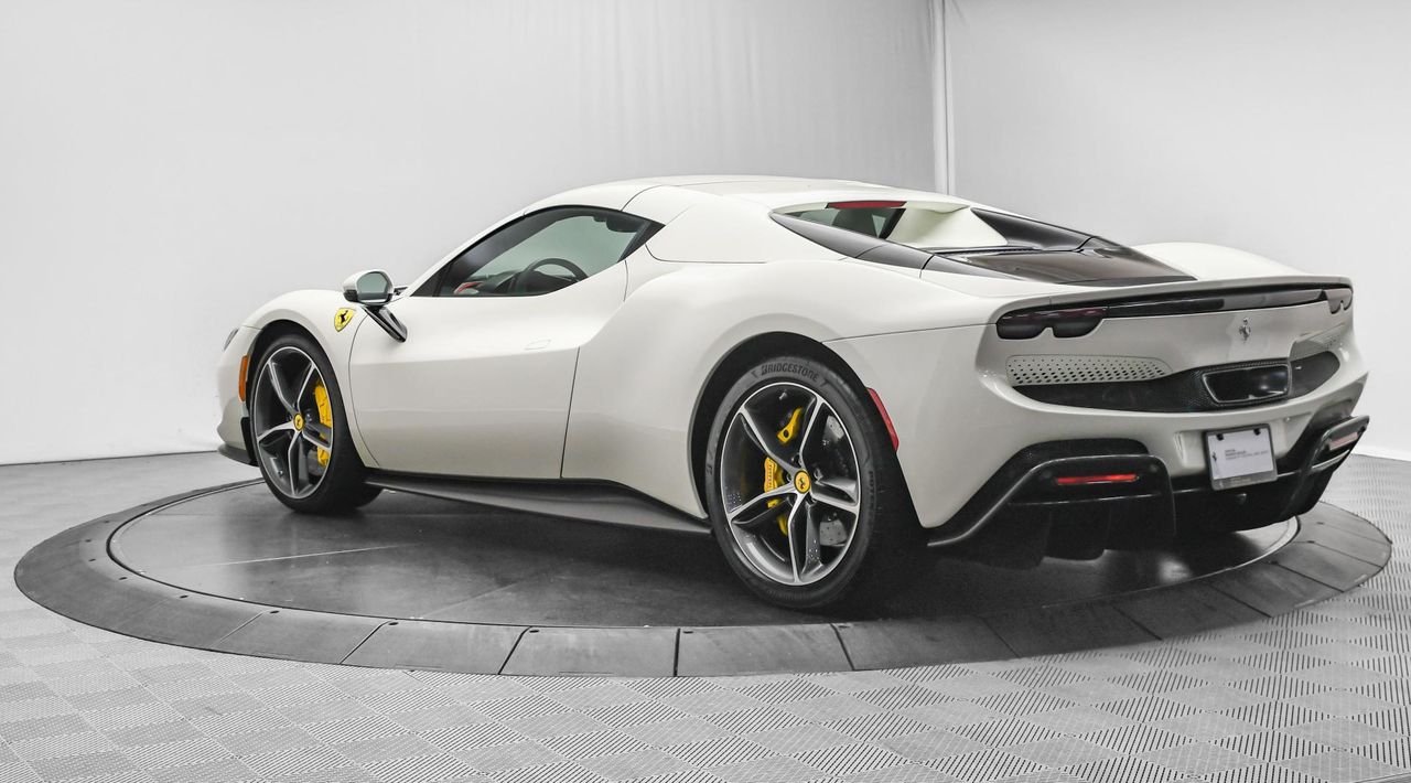 2023 Ferrari 296 GTS