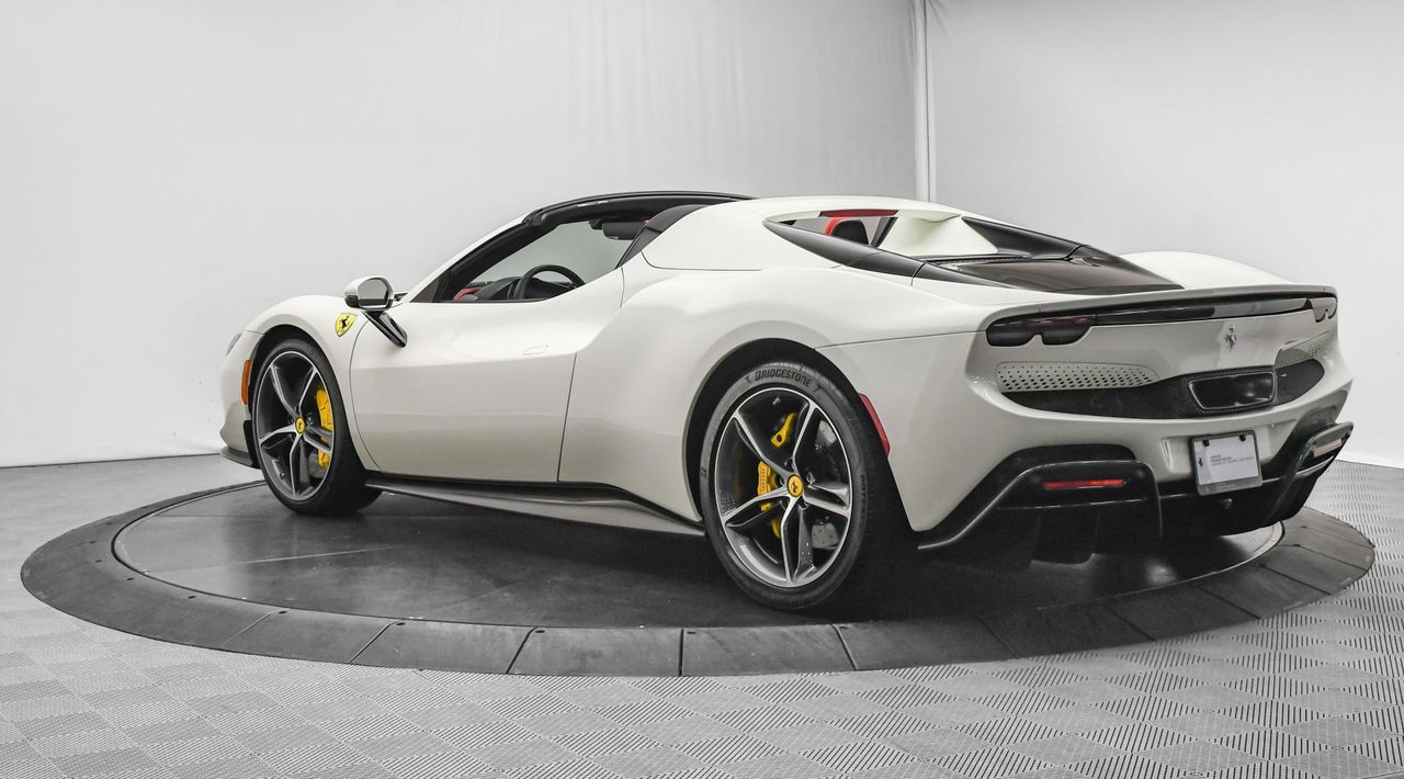 2023 Ferrari 296 GTS