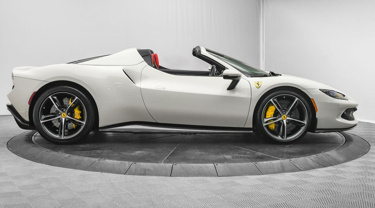 2023 Ferrari 296 GTS