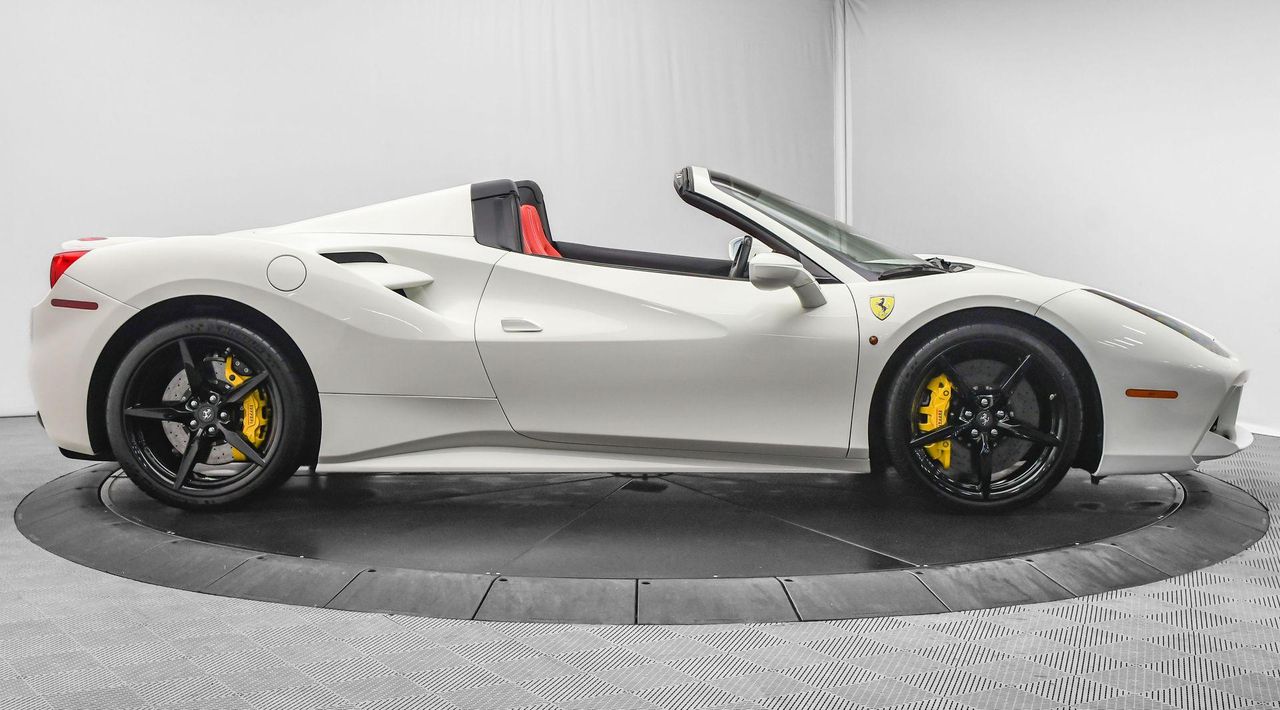 2016 Ferrari 488 Spider