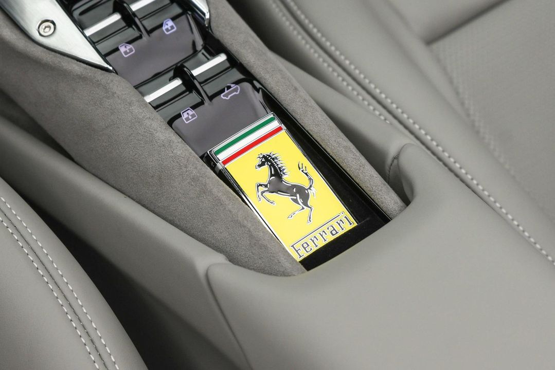 2024 Ferrari 296 GTS