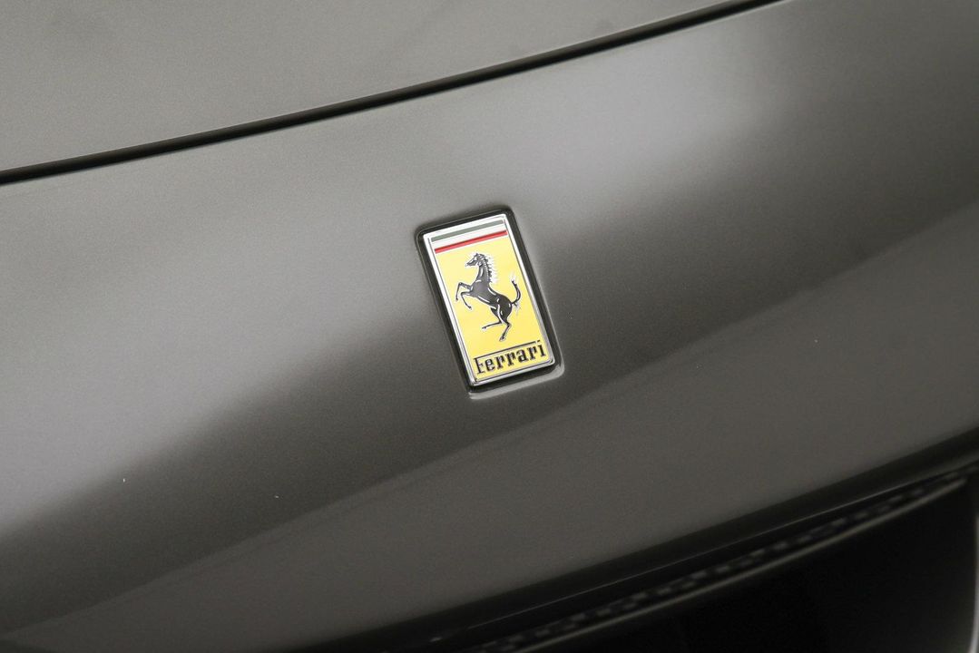 2024 Ferrari 296 GTS