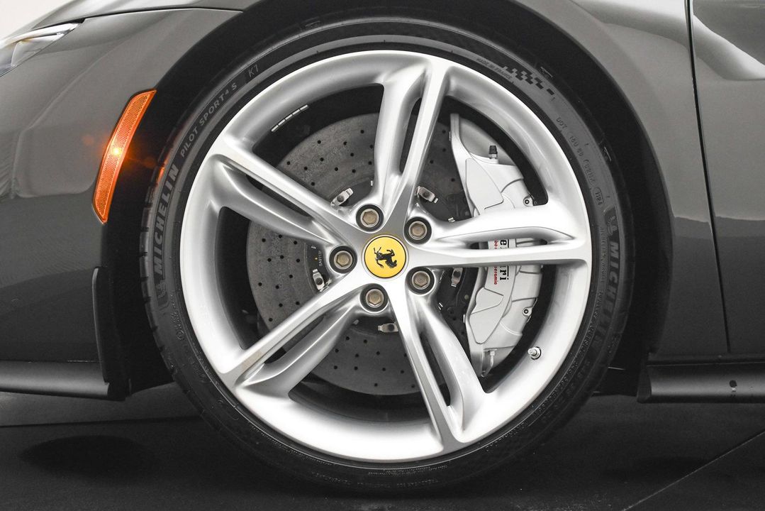 2024 Ferrari 296 GTS