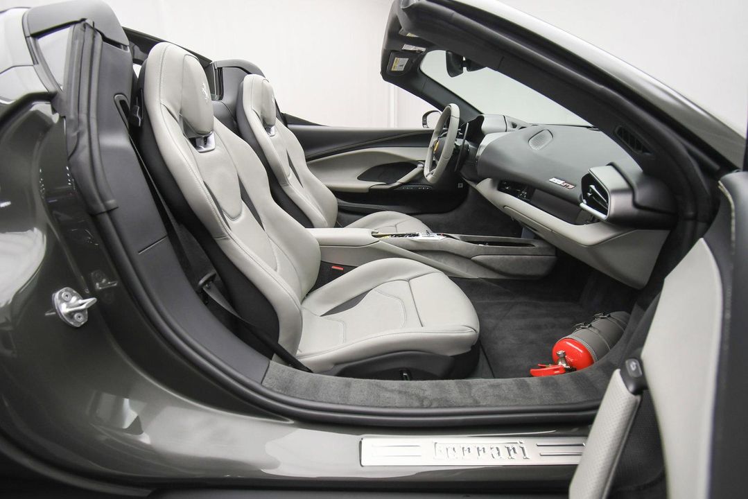 2024 Ferrari 296 GTS