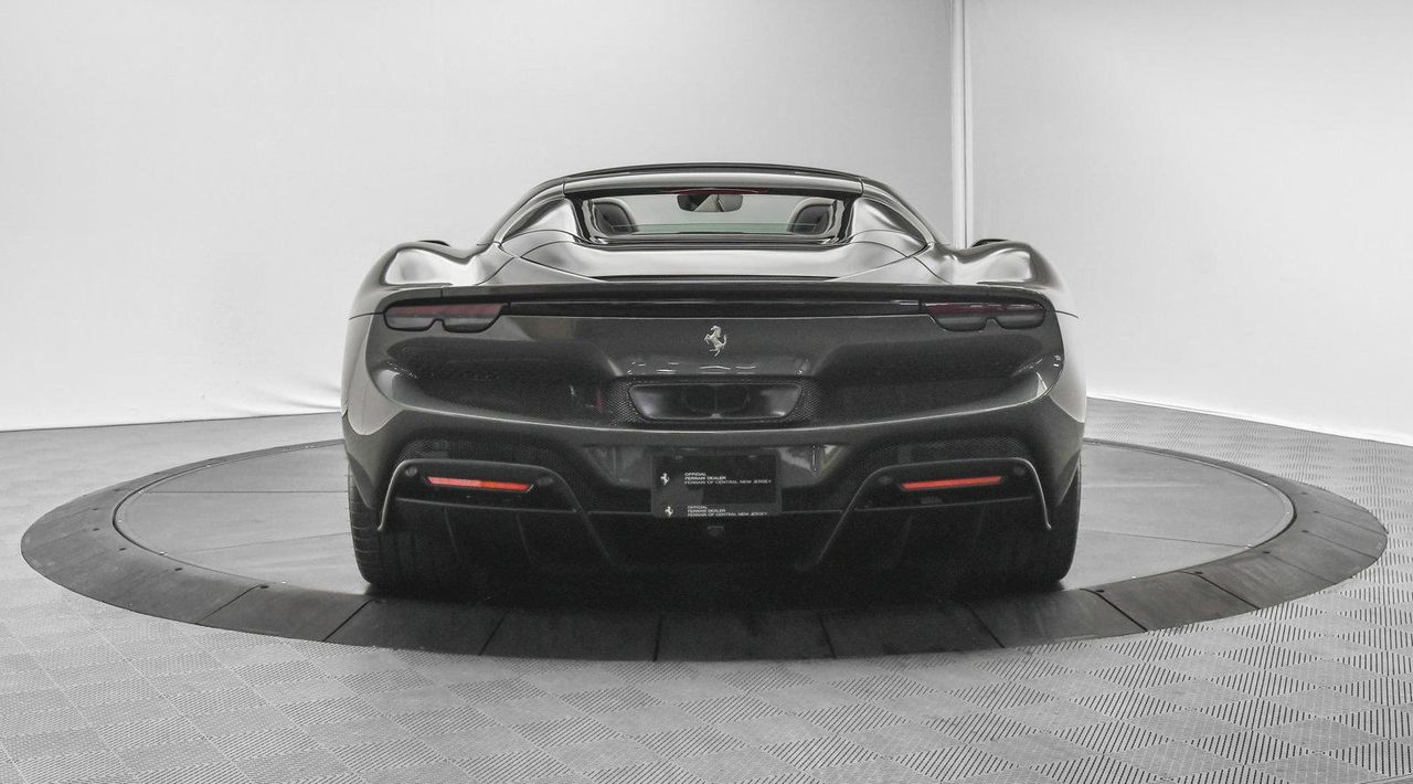 2024 Ferrari 296 GTS