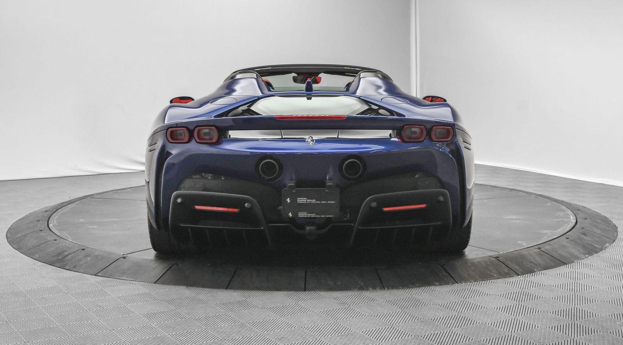 2023 Ferrari SF90 Spider