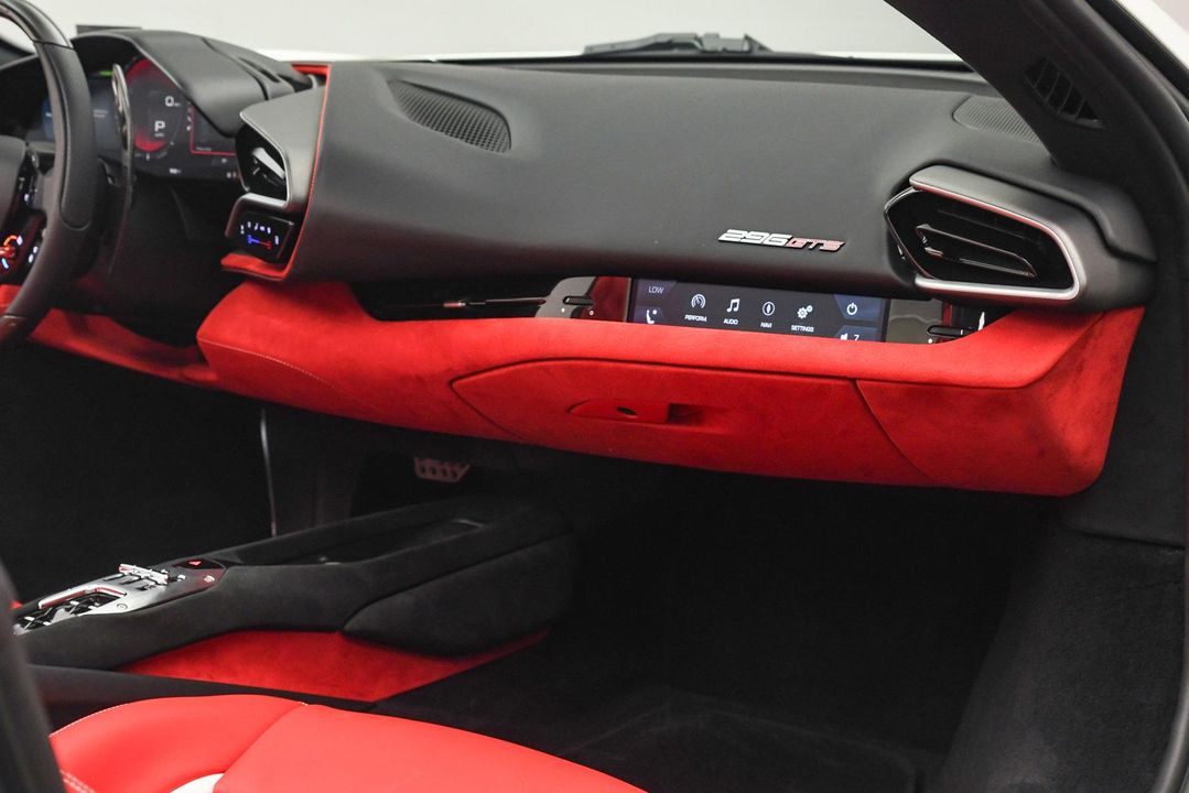 2024 Ferrari 296 GTS