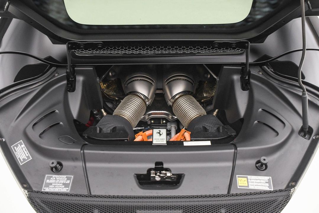 2024 Ferrari 296 GTS