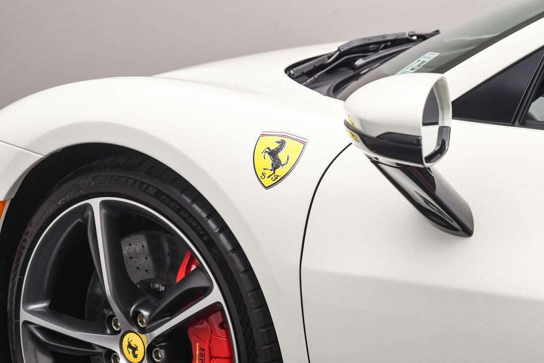 2024 Ferrari 296 GTS