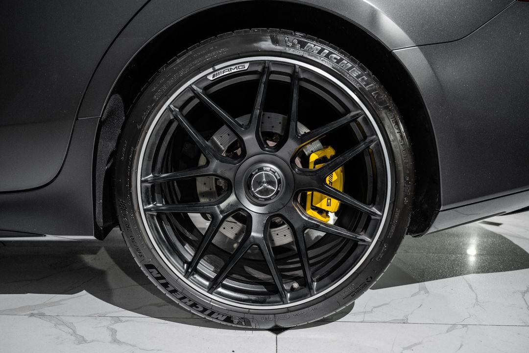 2023 Mercedes-Benz AMG GT 63