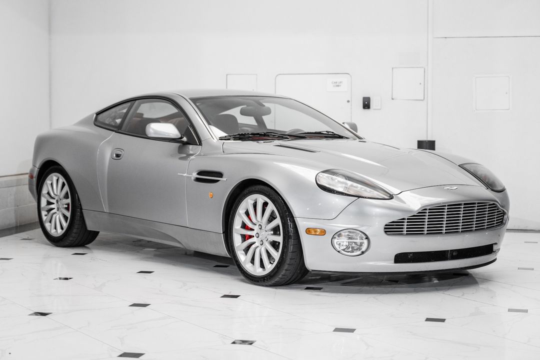 2002 Aston Martin Vanquish
