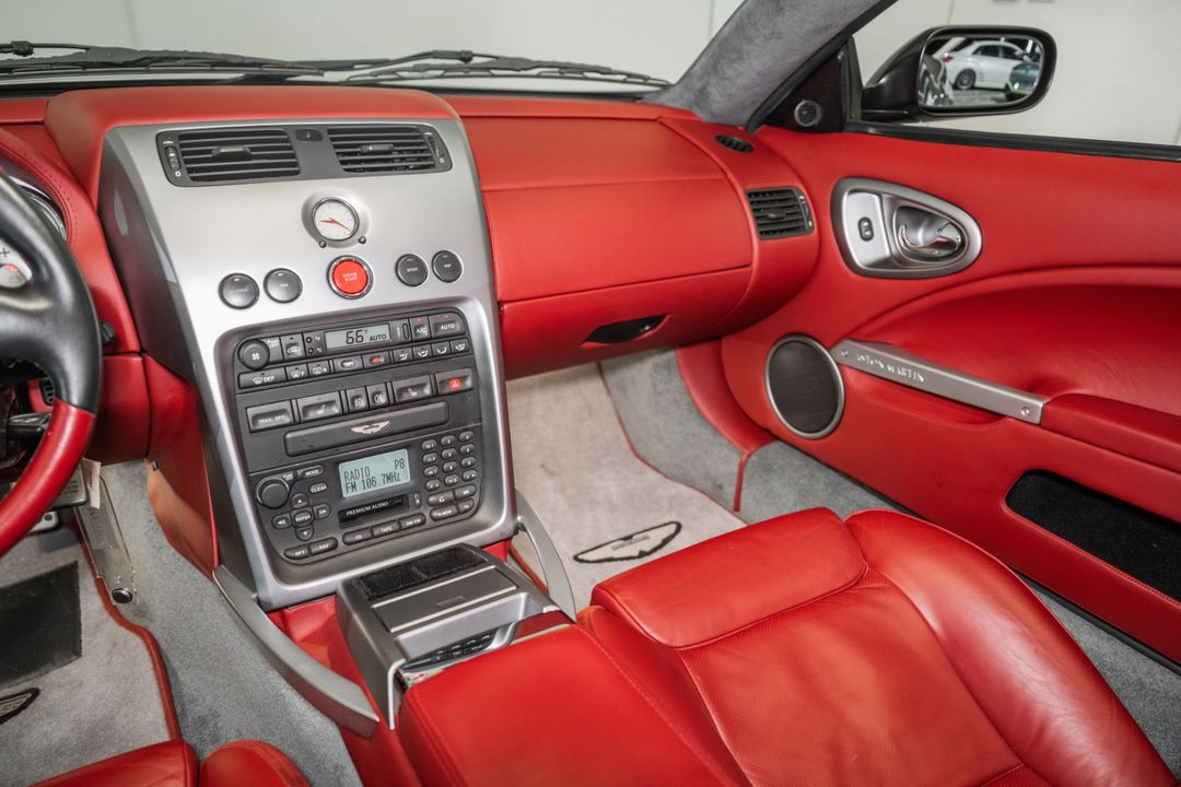 2002 Aston Martin Vanquish