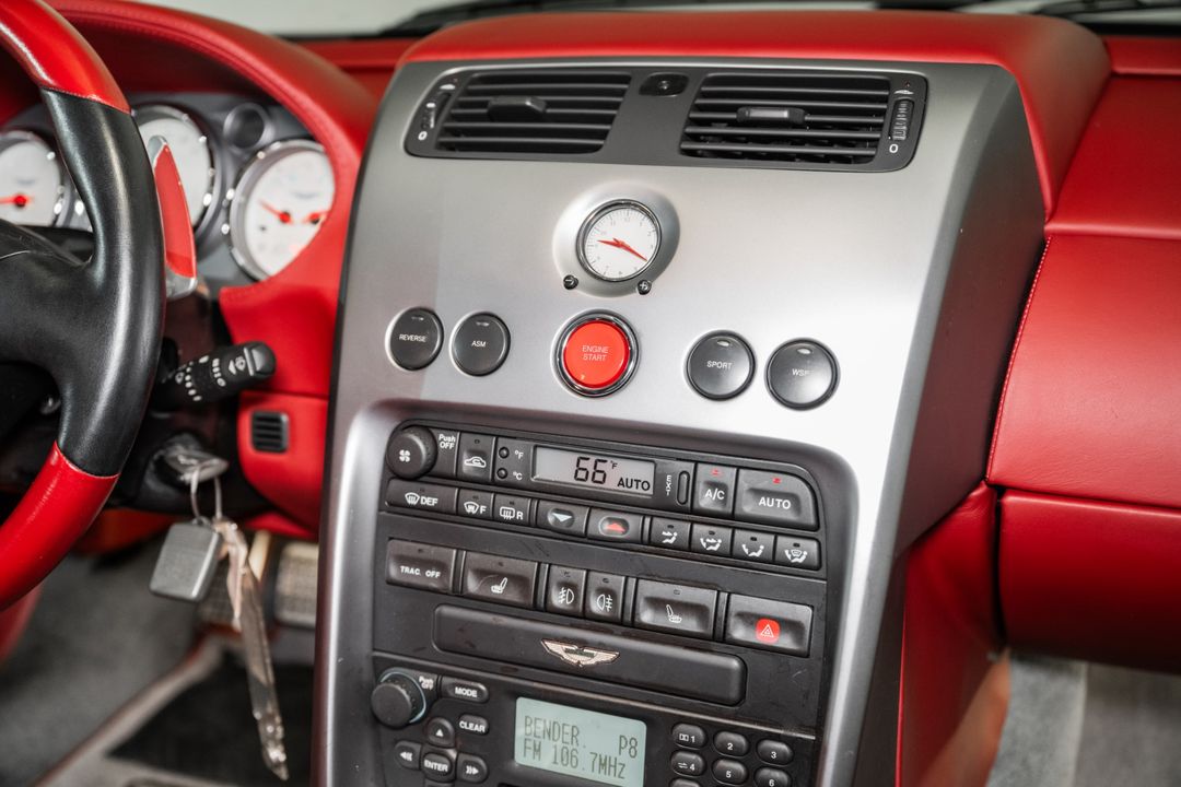 2002 Aston Martin Vanquish