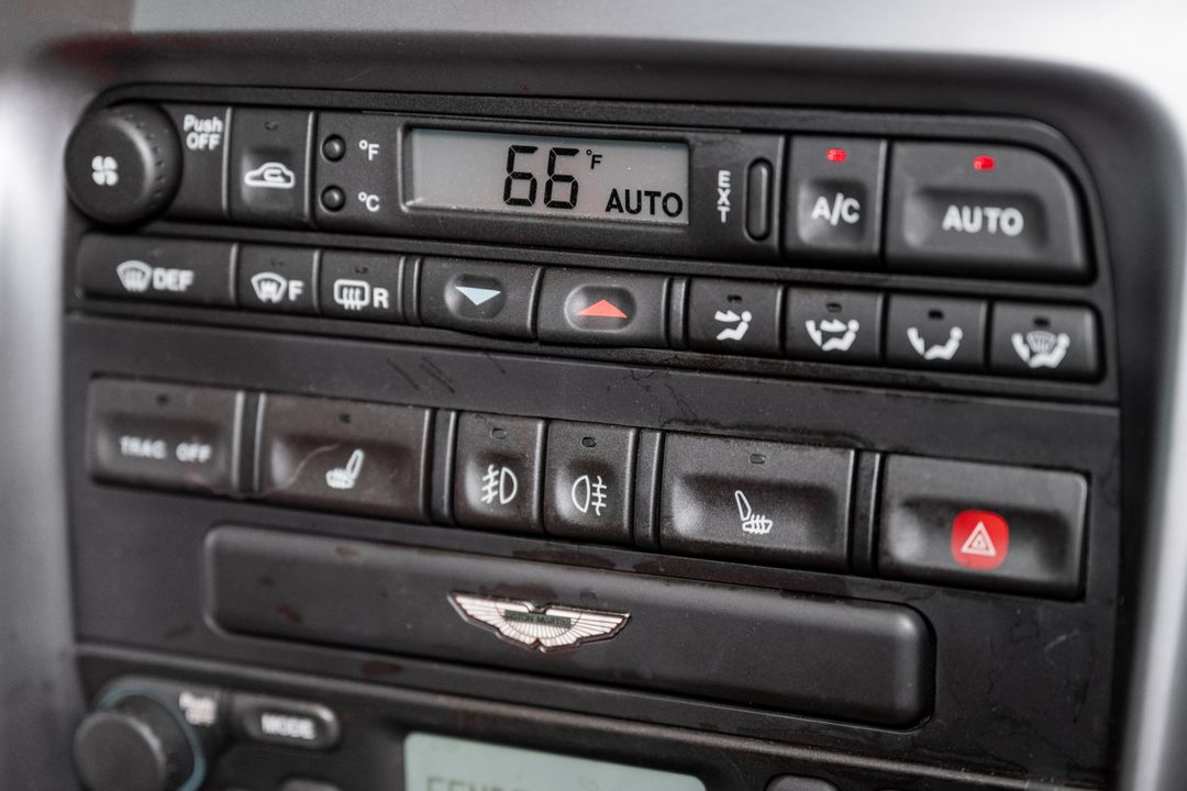 2002 Aston Martin Vanquish