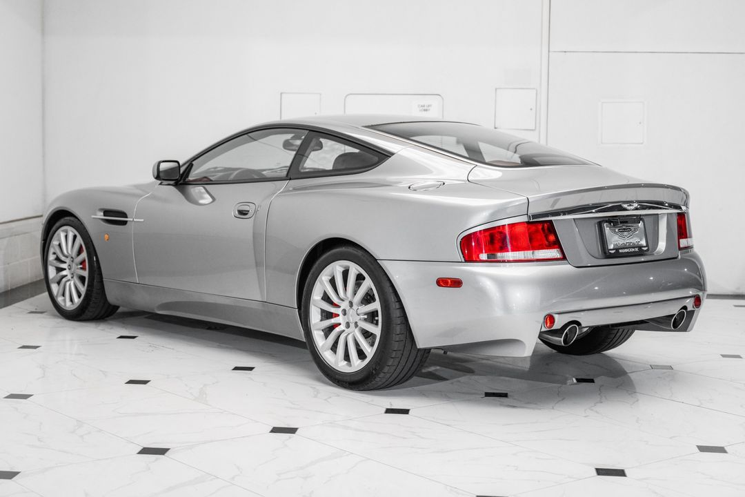 2002 Aston Martin Vanquish