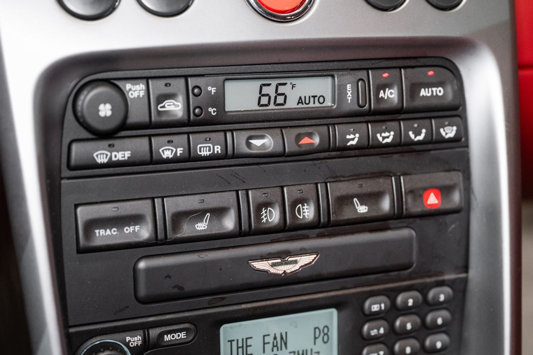 2002 Aston Martin Vanquish