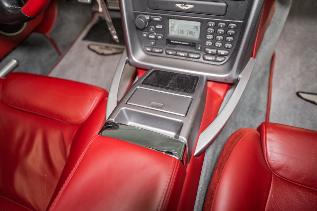2002 Aston Martin Vanquish