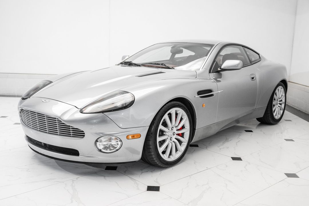 2002 Aston Martin Vanquish