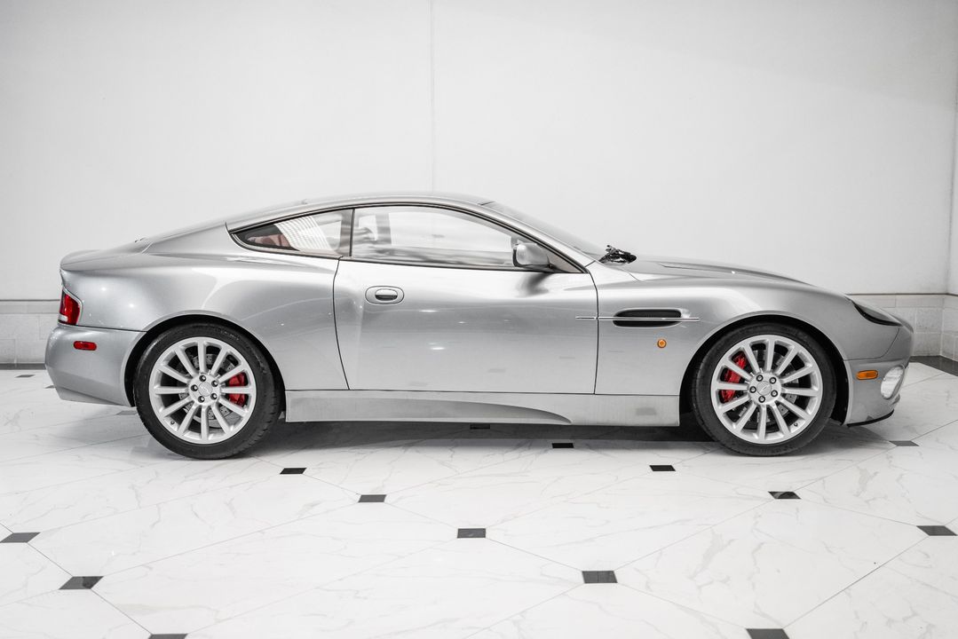 2002 Aston Martin Vanquish
