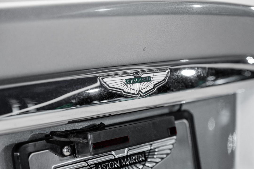 2002 Aston Martin Vanquish