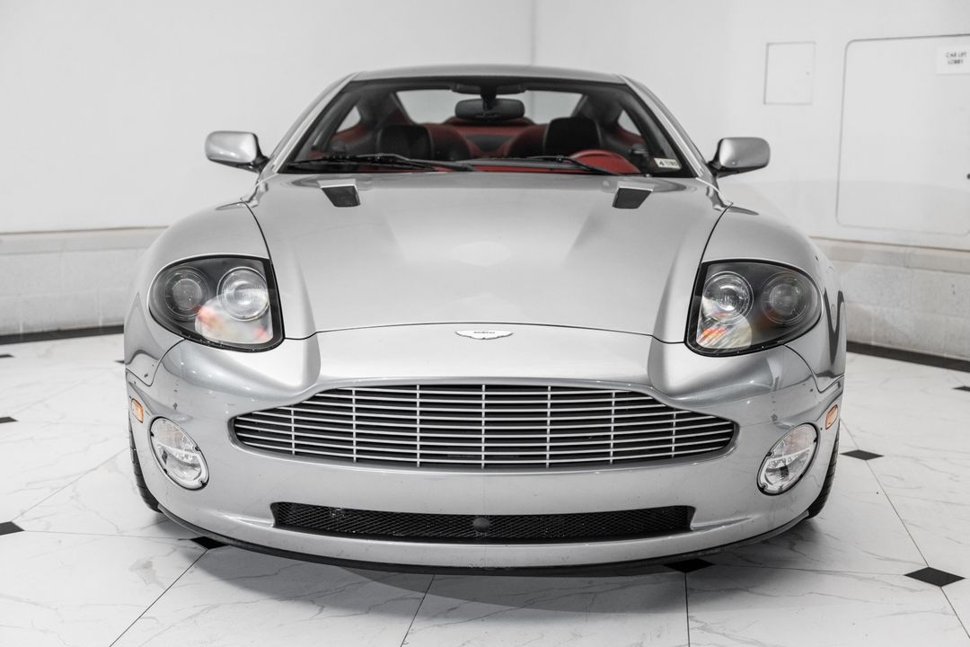 2002 Aston Martin Vanquish