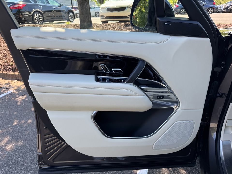 2023 Land Rover Range Rover P400 SE SWB