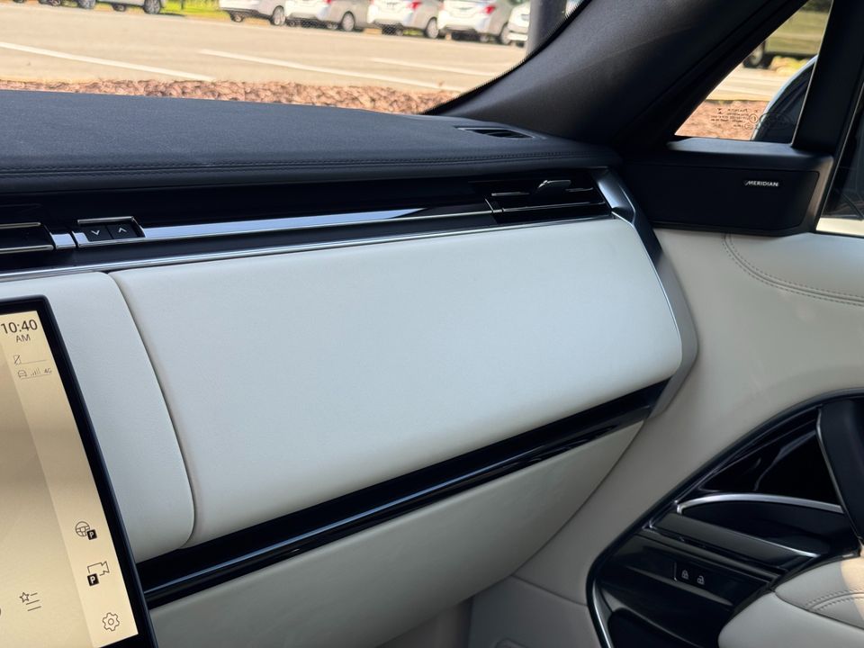 2023 Land Rover Range Rover P400 SE SWB