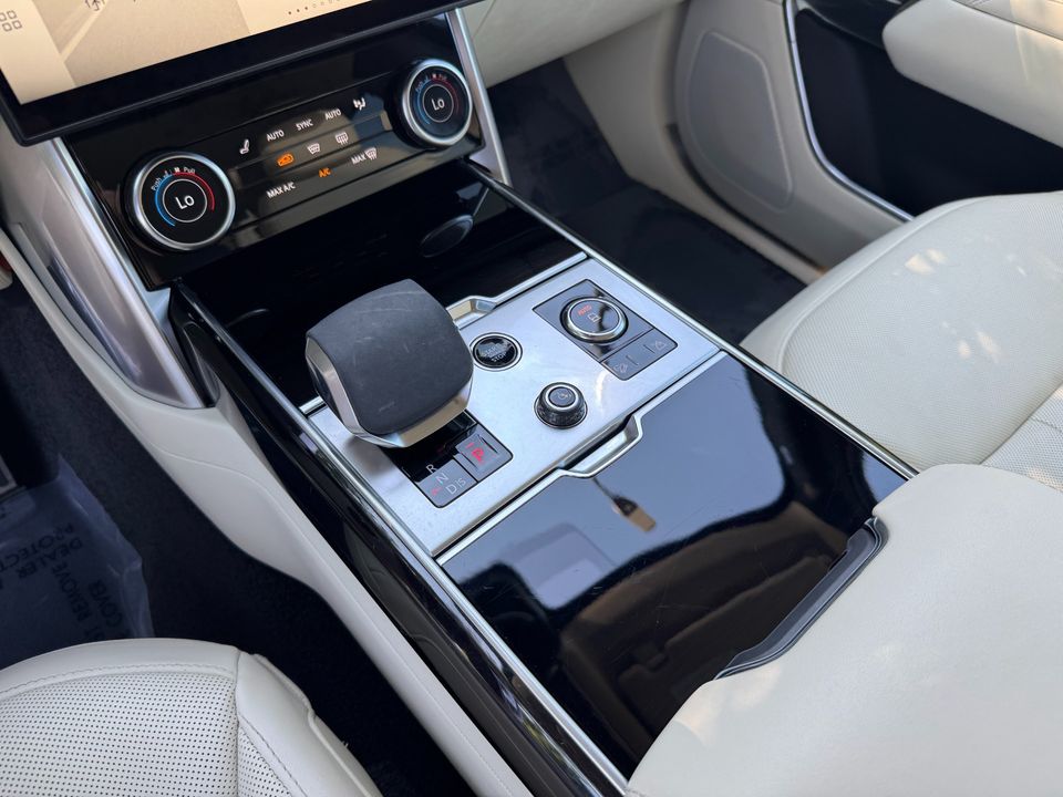 2023 Land Rover Range Rover P400 SE SWB