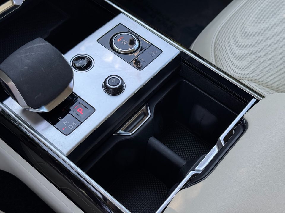 2023 Land Rover Range Rover P400 SE SWB