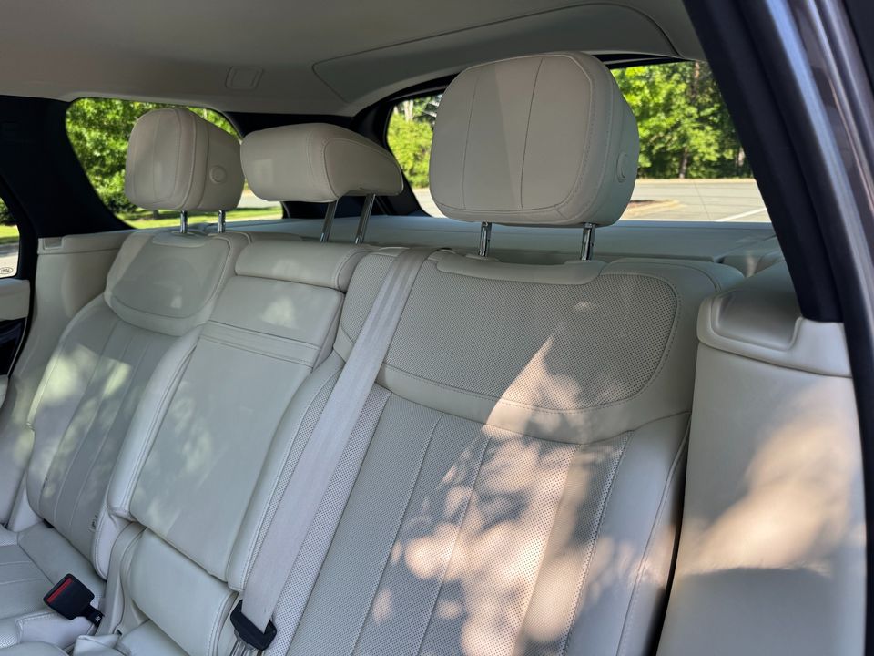 2023 Land Rover Range Rover P400 SE SWB