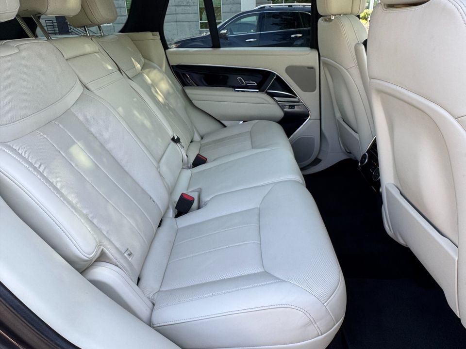 2023 Land Rover Range Rover P400 SE SWB