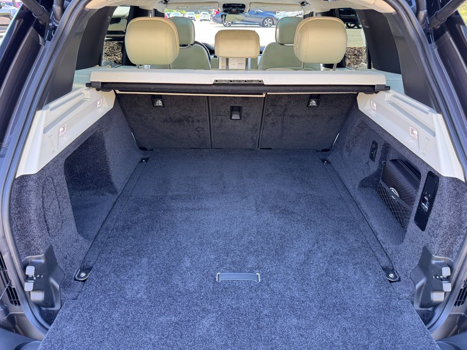 2023 Land Rover Range Rover P400 SE SWB