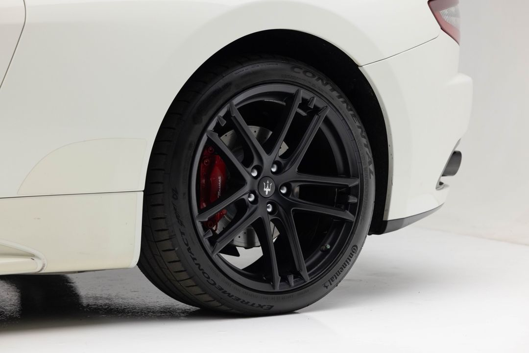 2016 Maserati GranTurismo MC