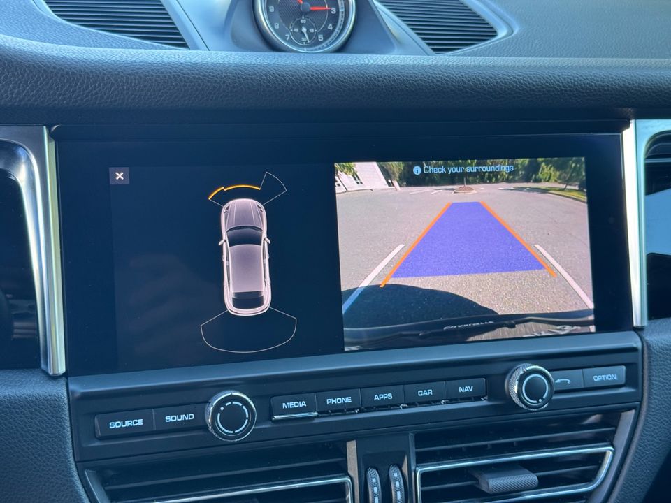 2020 Porsche Macan